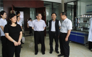 廢棄物資源化國家工程研究中心、昆明理工大學孫可偉教授,棄物資源化國家工程研究中心常務(wù)副主任、昆明理工大學教授李如燕博士蒞臨指導(dǎo)