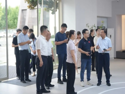 綠色建材產(chǎn)業(yè)鏈融鏈固鏈再發(fā)力！哈工大王代玉教授一行蒞臨天意機(jī)械、卓越精工考察調(diào)研